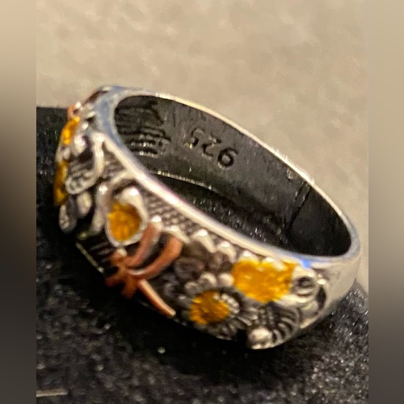 Vintage Retro Carved Colorful Ring-Size 7 - Picture 8 of 8